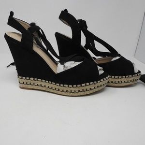Mulanka Black/Tan Lace Up Wedge Heels NWOT